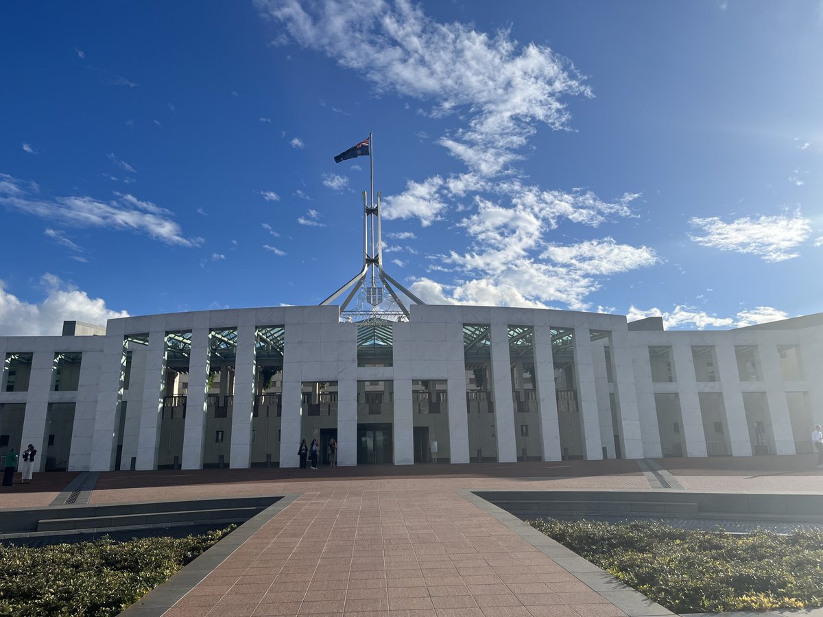 ausEE Inc. tweet media