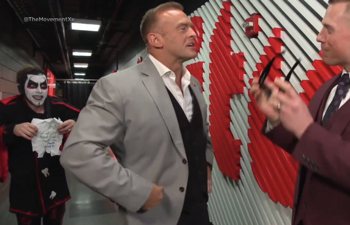delete_music's tweet photo. The perfect wide angle shot doesn’t ex…..ist @WWE @TripleH @DanhausenAD @mikethemiz https://t.co/82KTaEjoU7