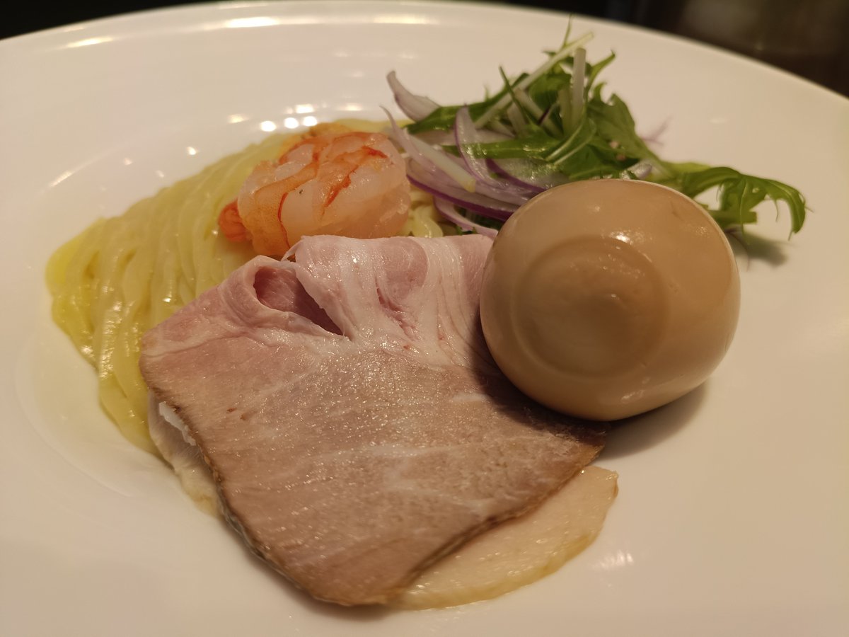 singbluesilver's tweet image. 今日は #Fishmen さんでした  オマール海老つけめん ＋ 味玉ですね 埼玉県の名店、#中華そばよしかわ さんが関連する店舗さんです 身の丈に合わない様な上品で繊細な食味と食感、美味しかったです！割りスープで割りまくって完飲な本日でしたよ😊　〜 埼玉県  北本市  〜