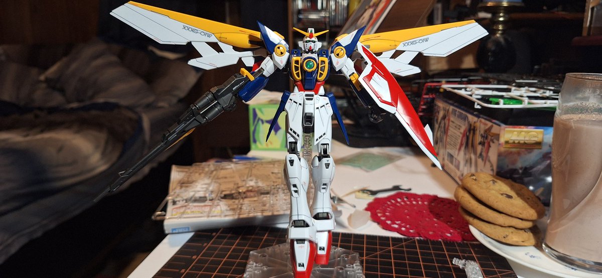 WillPhanto1's tweet photo. Finished building master grade 1/100 XXXG-01W Wing Gundam. https://t.co/zZh4XZmRDF
