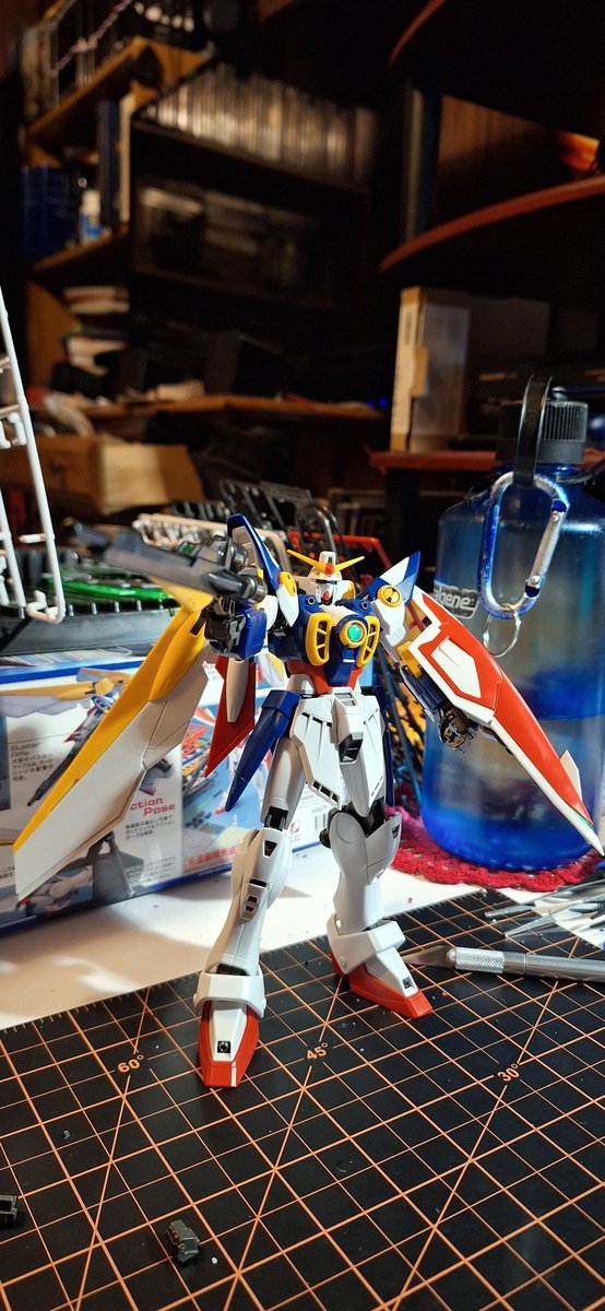 WillPhanto1's tweet photo. Finished building master grade 1/100 XXXG-01W Wing Gundam. https://t.co/zZh4XZmRDF