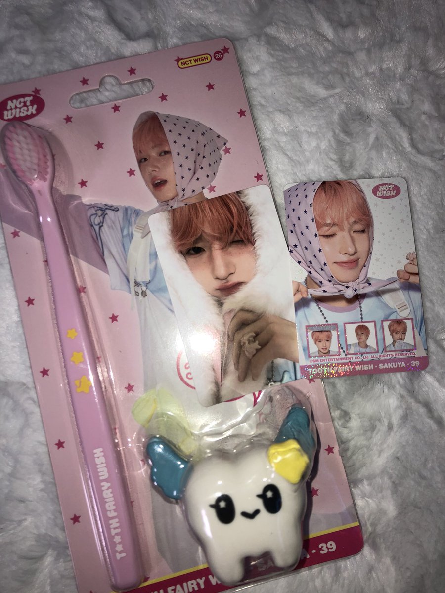 포카를 샀더니 칫솔이 왔어요!!