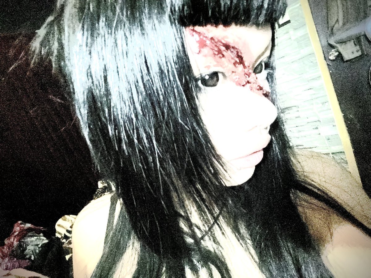 lovepotionmyass's tweet photo. slice me https://t.co/xLeCig4iGY