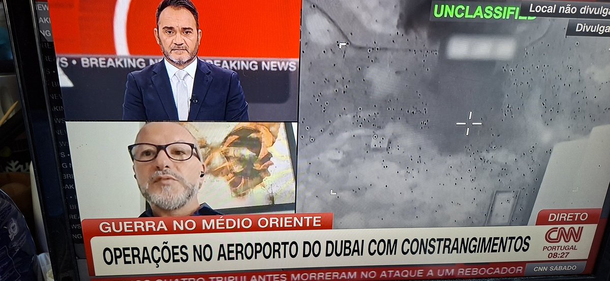 blogoval's tweet photo. Os novos correspondentes de guerra... https://t.co/ZtWDx8WuWj