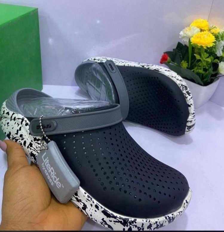 + splash designs 

🏷️— ₦18,000

Location Kaduna—worldwide delivery.
Call or WhatsApp— 08063769764