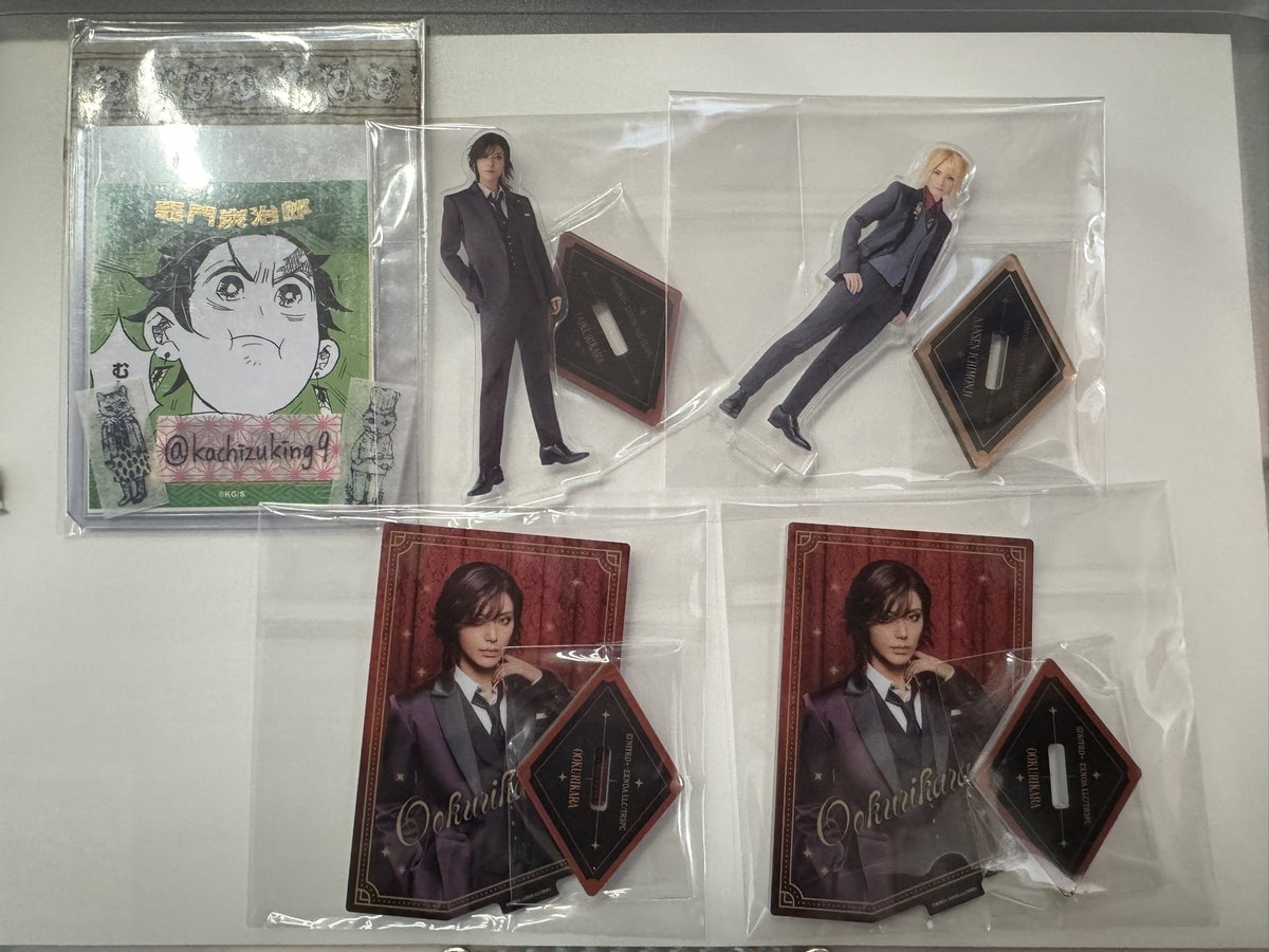 kachizuking9's tweet photo. 【交換】
舞台刀剣乱舞 刀ステ 禺伝 再演 アクスタ

譲：1、2枚目
《通常》歌仙、大倶利伽羅、南泉
《祝装》大倶利伽羅、南泉

求：3、4枚目❤️
(等身一文字則宗)

◎郵送希望
(当方、福岡3/7夜公演観劇しますので現地周辺でのお取引きも可能です)

難しいかとは思いますが、よろしくお願いいたします。 https://t.co/wI0aJdUsAU