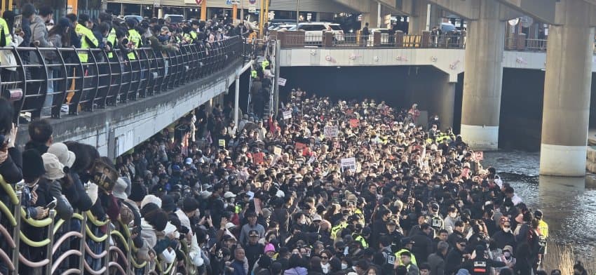 다리 위까지 꽉꽉
#부산
#한동훈