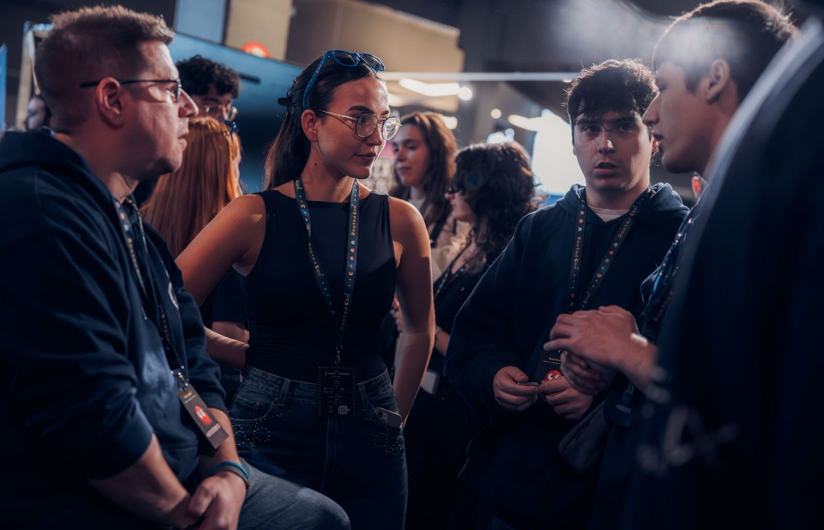 /RootedCON tweet media