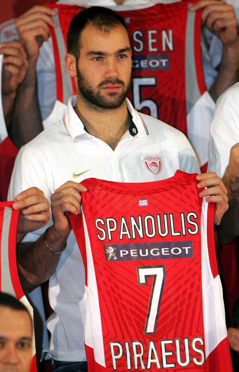 FrankoNakic9's tweet photo. Στη ζωή σου να είσαι Ολυμπία,όχι Δαρσινου.
Στη ζωή σου να είσαι Σπανούλης,όχι Σλούκας.
#OlympiacosBC
#paobc https://t.co/7kgWGY6ZXF