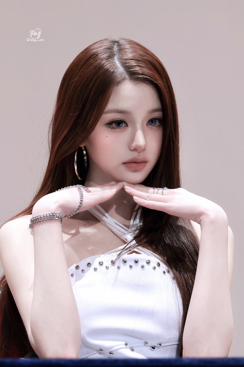 UNREAL BEAUTY WONYOUNG 🤍