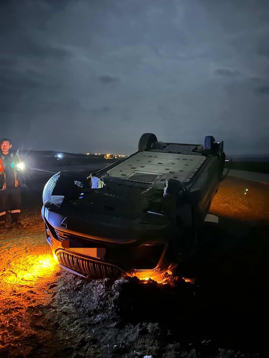 İnci Caps tweet media