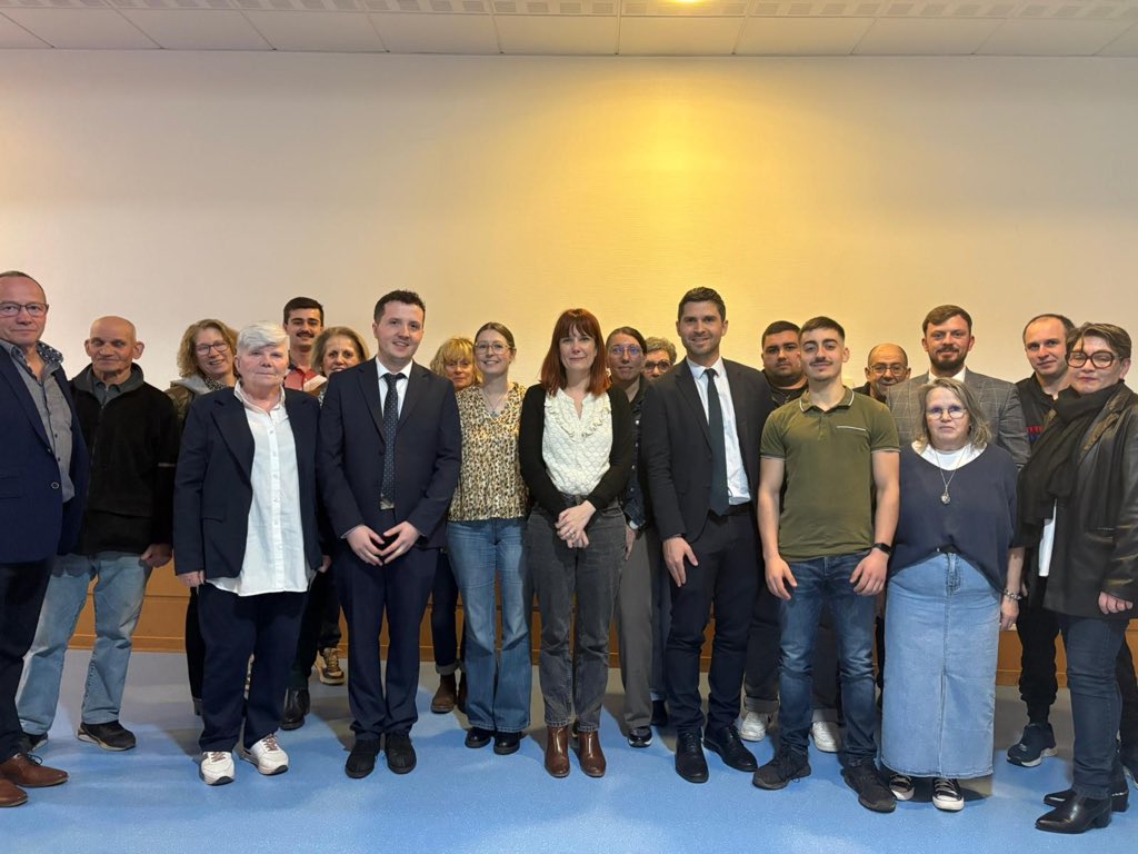 JonathanGery_AN's tweet photo. À #Amplepuis hier soir pour soutenir notre candidat @alexis_garcia4 aux municipales, avec ma collègue députée @Tiffany_Joncour.
L’alternance commence les 15 et 22 mars prochains ! 🇫🇷

#Municipales2026 https://t.co/1B79UiCYLg
