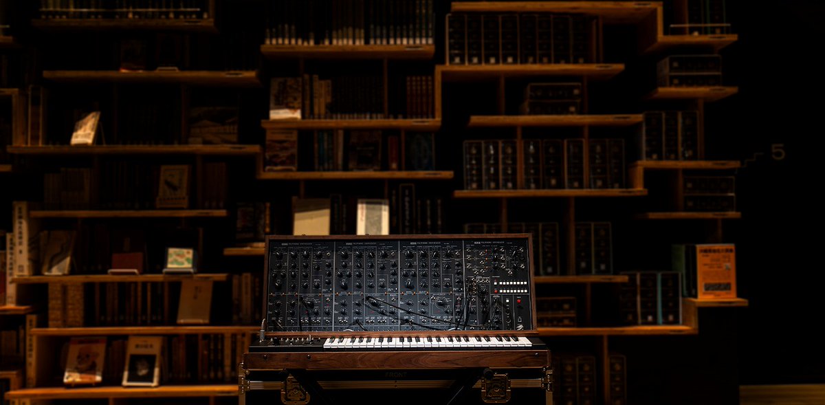 1484_shinjuku's tweet photo. 伝説の復活、再び！
KORG PS-3300が限定再復活！当店には1台のみ、2026年7月に入荷予定です。ご予約受付中！

1977〜81年に約50台のみ製造された伝説の名機を、オリジナル設計者・三枝文夫監修のもと再構築。唯一無二の瑞々しいサウンドが現代に蘇ります。
#vintagesynth #キーボードマート新宿 https://t.co/7r5f8Edihp