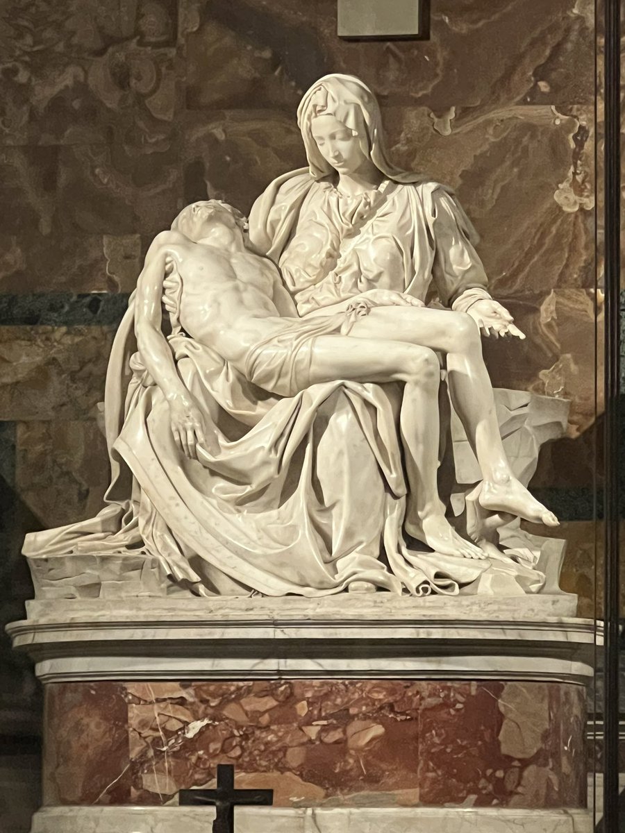 Basilica di San Pietro
修了制作で描いた大理石像と再会