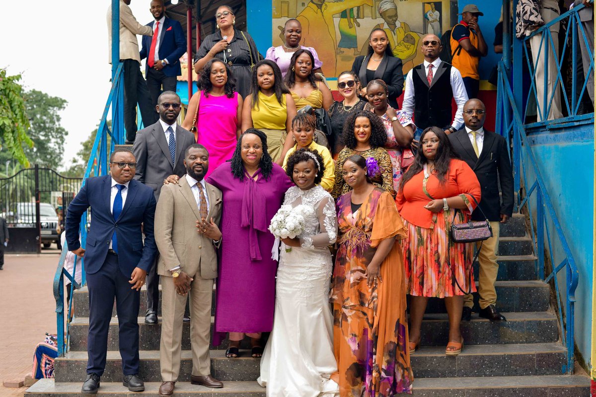 Ghislainkibanc1's tweet image. Hello la communauté X 👋
Ils viennent de se dire oui devant l’état civil. Joignez-vous à moi pour leur adresser vos meilleurs vœux de bonheur, d’amour et de réussite dans leur mariage. 💍❤️ @chauffeur243 @Nevesbabe @lofoliemmanuel @jlkambala @ngalulajenny81 @leParrainRDC