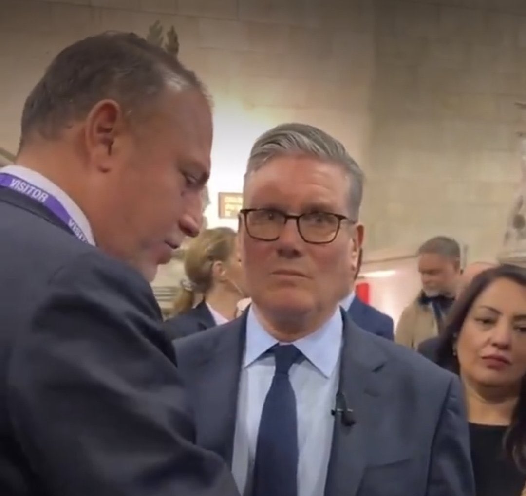 RESIGN NOW STARMER YOU DISGUSTING TRAITOR. 🤮🤮🤮