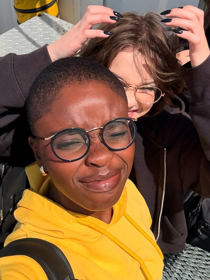 tinycheesecat's tweet photo. my sunshines!! https://t.co/vK93qoVsDv