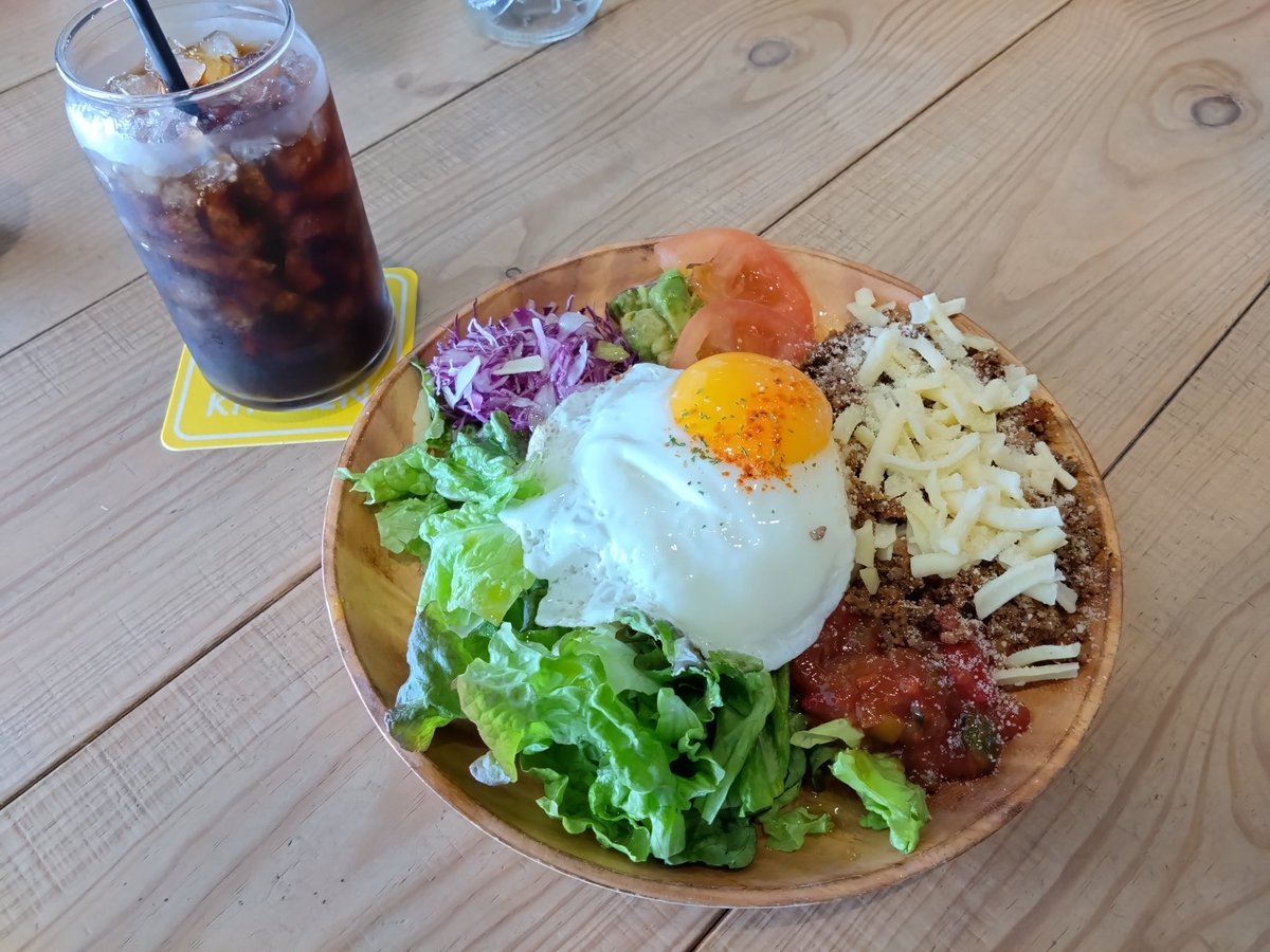 takoblo's tweet photo. タコライスとパンケーキ
美味しかったけどお腹ﾊﾟﾝﾊﾟﾝ https://t.co/xkIAFS2Pvr