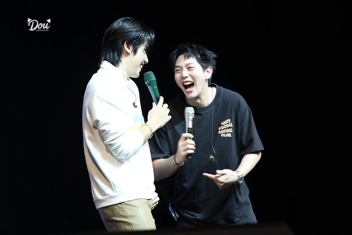 🐰🐶

UPPOOM MACAO FANMEET
#COLORVERSEUPPOOMFM