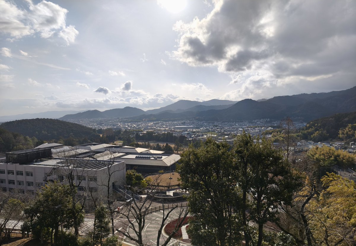 novae_sky's tweet photo. 学会のために京都へ。神山からの街並み。 https://t.co/f4vNhDdI6f
