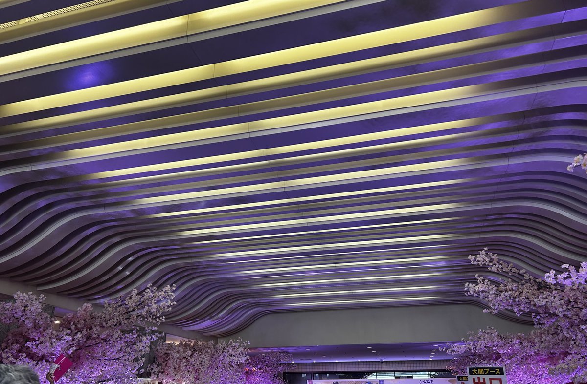 すがいりん tweet media