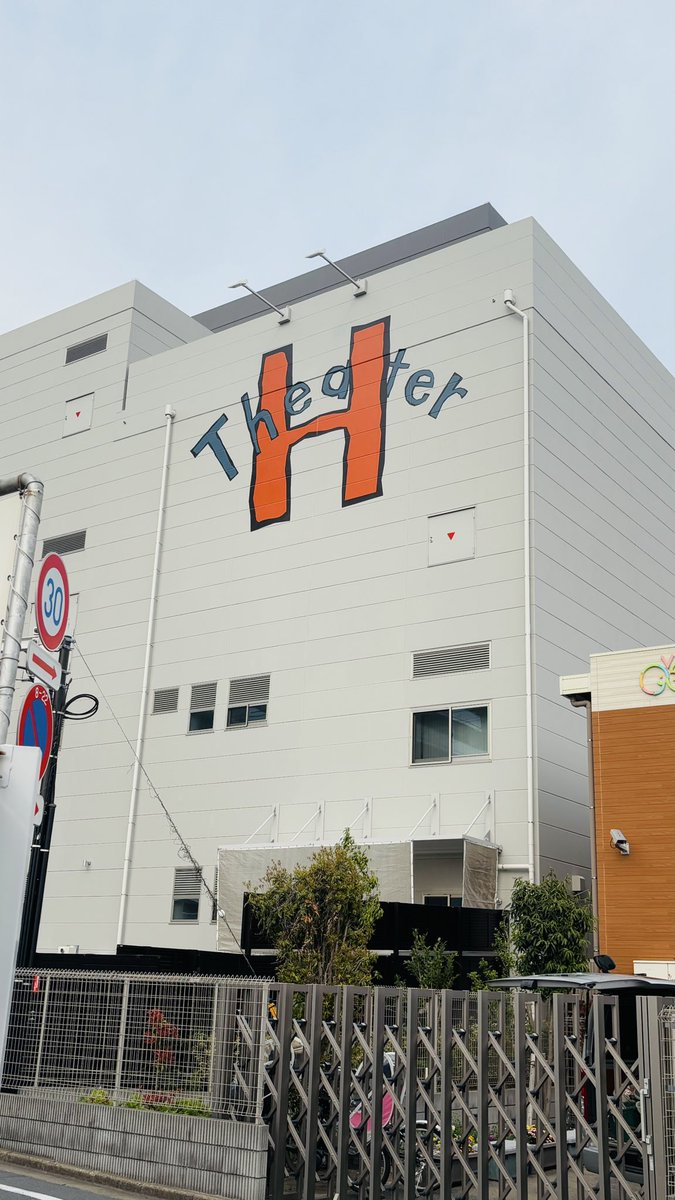 sis.cosplay tweet media