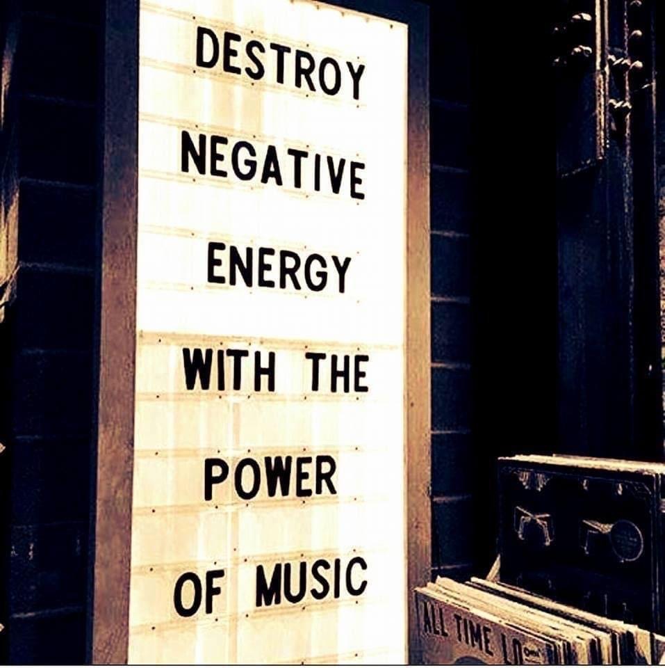 AnnaMusicby's tweet image. Some things are worth turning the volume up for. 📷
Destroy negative energy with the power of music.
Music heals. Music connects. Music lifts us when nothing else can.
#PowerOfMusic #MusicHeals #PositiveEnergy