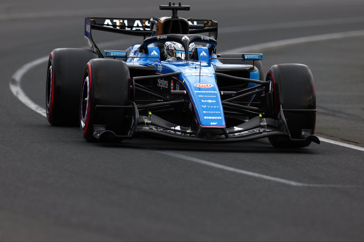 Alex Albon tweet media