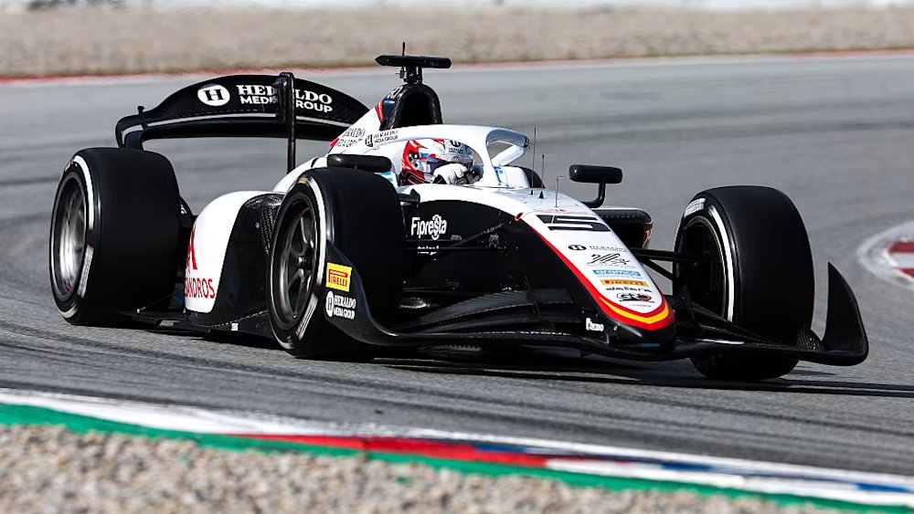 Kippu57's tweet photo. Fantastic debut from Noel Leon in #FIAFormula2!

The 21-year-old Mexican finished P2 in his first F2 Sprint Race in Australia 🥈

#F2 #Motorsport #Racing https://t.co/CLqhB894VC