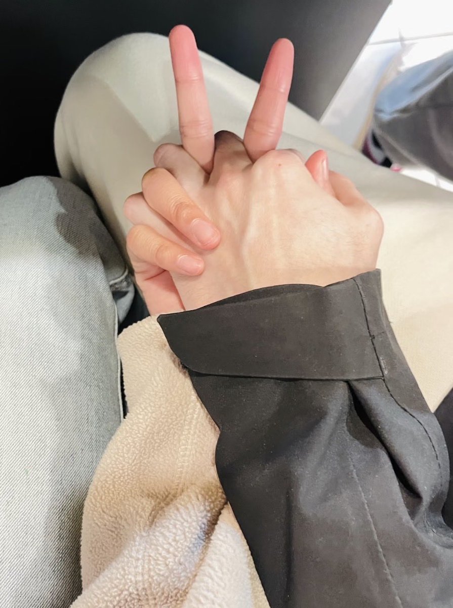 CherryLam tweet media