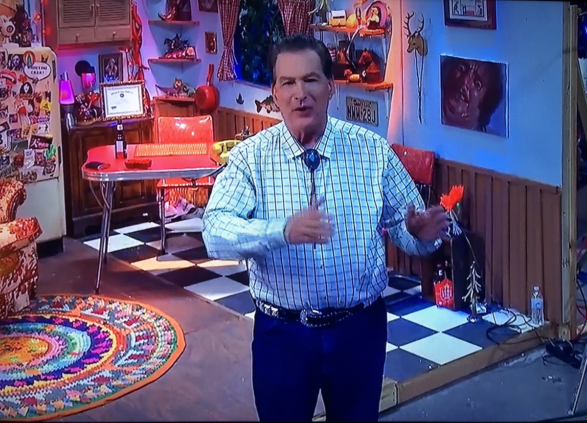 monstersndrinks's tweet photo. Fantastic speech. Epic. Thanks, @therealjoebob #TheLastDrive #TheDriveInWillNeverDie https://t.co/c9evOliUJz