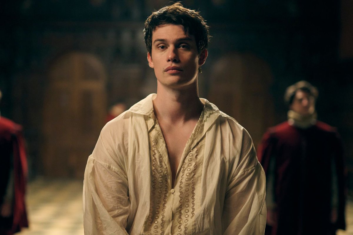 TheePopCore's tweet photo. Nicholas Galitzine when asked by a fan if he likes BTS:

— “I like BTS. I studied them for a movie I did.” https://t.co/eTQsk9ZZ6i