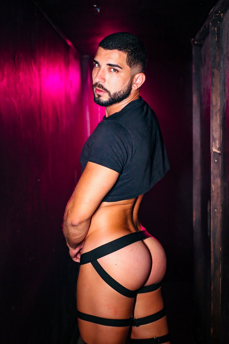 Black Cat Lounge Bar tweet media