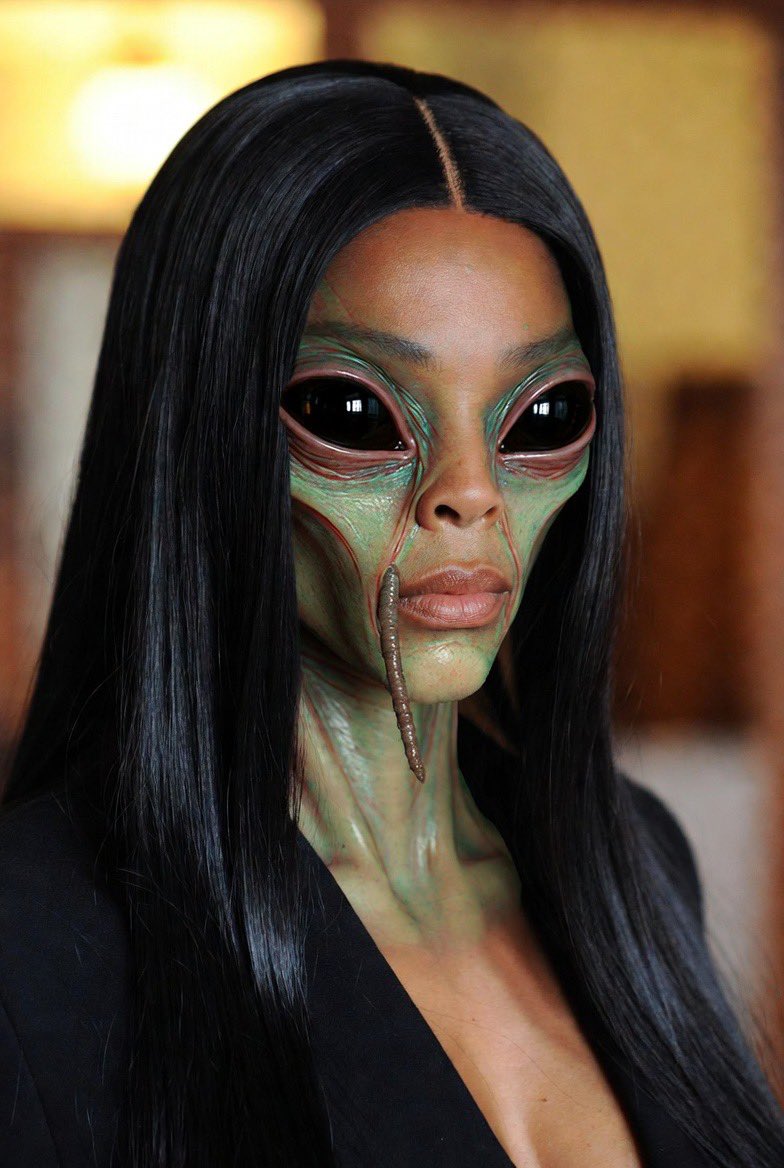 Candace Owens is an alien. 
x.com/cattucks1775/s…