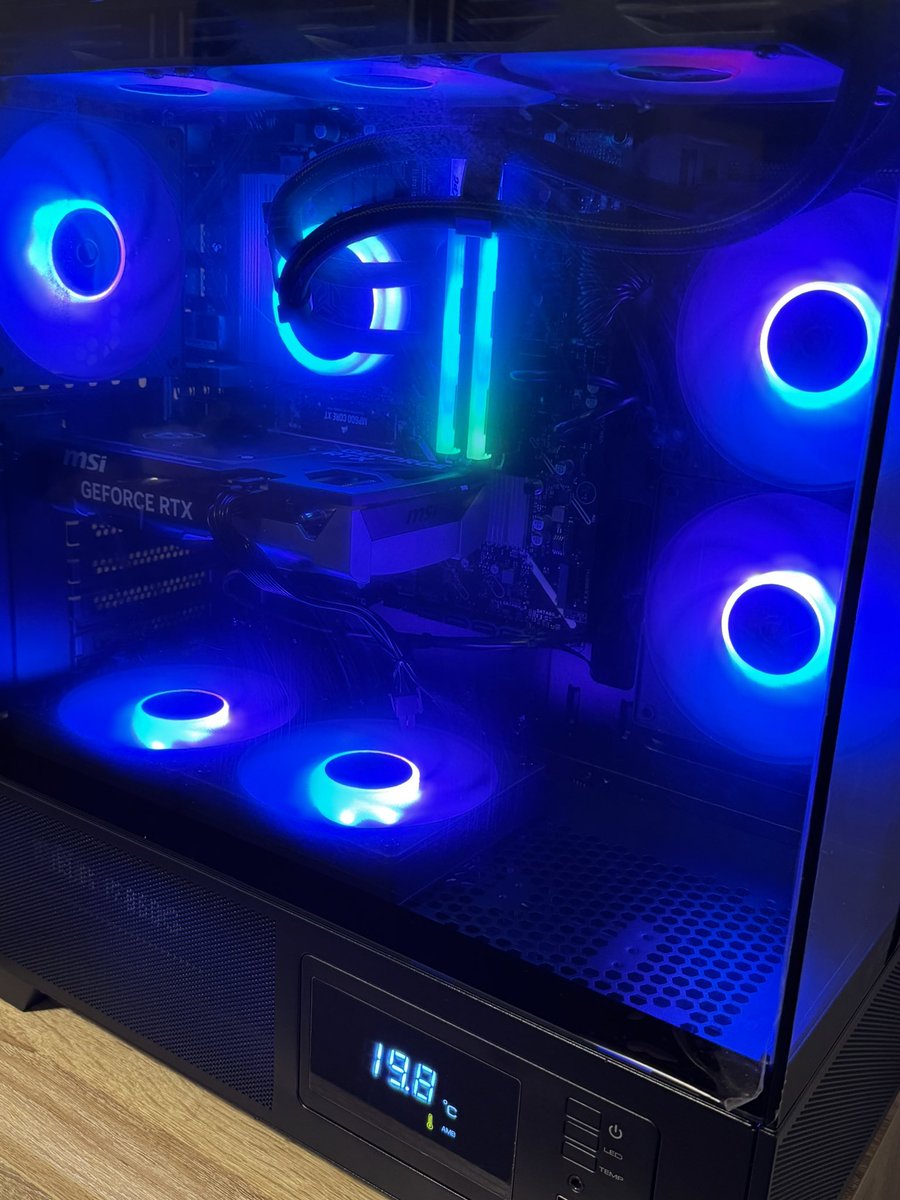 Moved into our new spot today and my girl blessed me 🥹