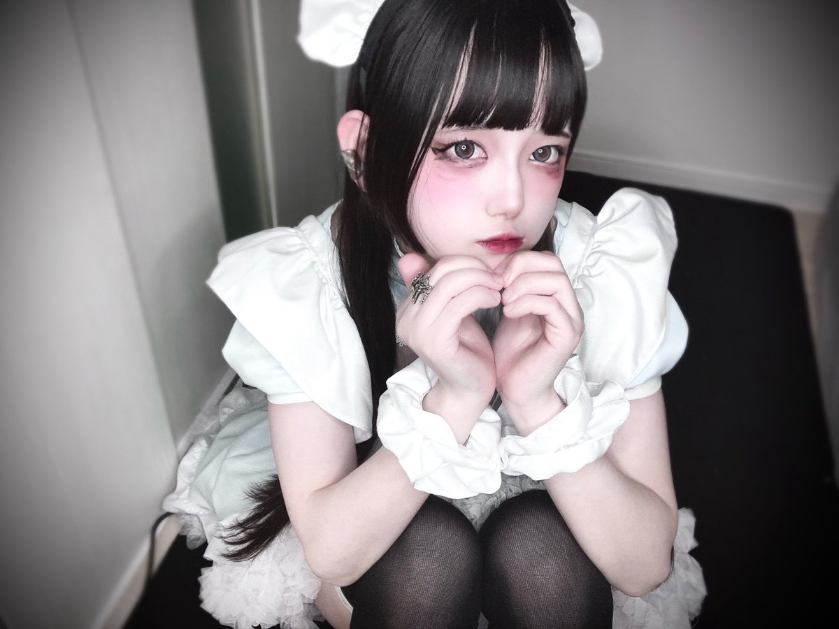 yyy_ursm's tweet photo. ❤︎siinonoちゃん概念メイク❤︎
#siinono #シノノ #自撮り界隈 https://t.co/axEt1lfowZ