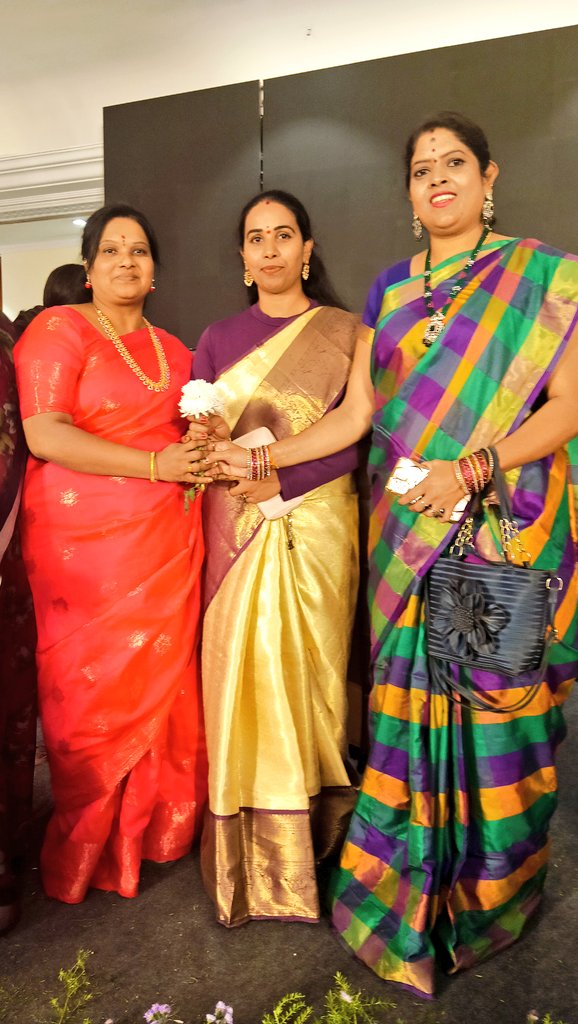 Bhanumati4BJP's tweet photo. బీజేపీ రాష్ట్ర మహిళా మోర్చా  ఆధ్వర్యంలో  @DrShilpa4Bjp గారి నేతృత్వంలో నిర్వహించిన 'అంతర్జాతీయ మహిళా దినోత్సవ' వేడుకల లో పాల్గొనడం జరిగింది.
 ముఖ్య అతిథి: కుమారి  @BansuriSwaraj గారు
 విశిష్ట అతిథులు: తెలంగాణ బిజెపి అధ్యక్షులు @N_RamchanderRao 
#NariShakti https://t.co/4ZYKhy3lrq