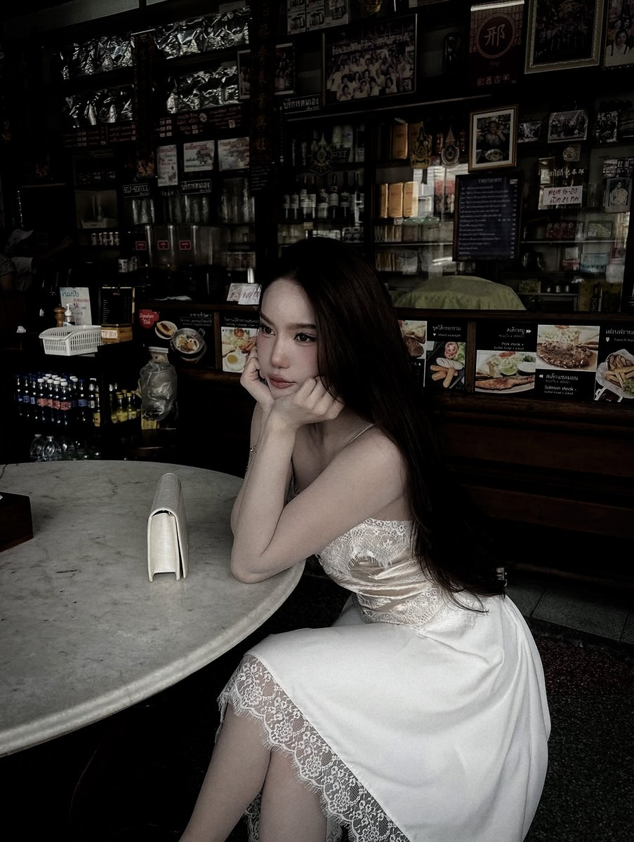 pretty, 𝗋͟𝗎͟𝖻͟𝗒. tweet media