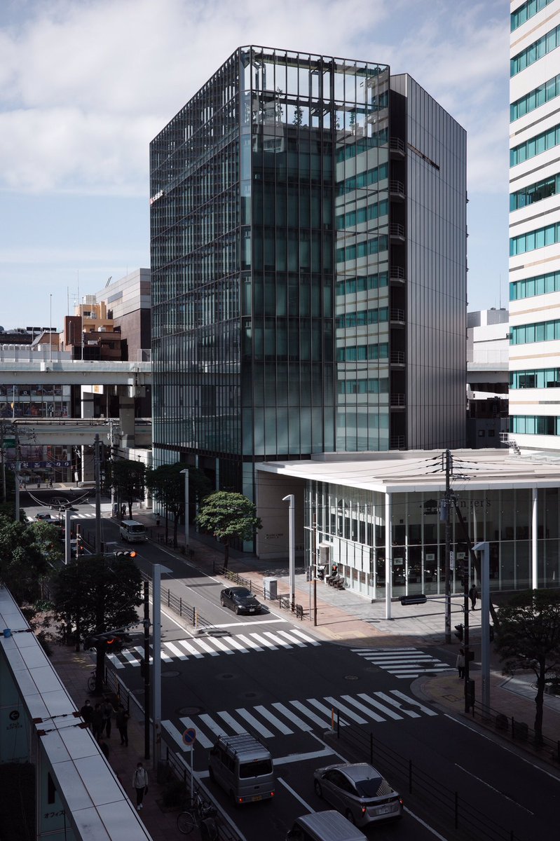 wattmann_cm_myh's tweet image. こんにちは☀️
ワットマン横浜ベイクォーターカメラ買取センターです✨

【入荷情報】
RICOH  GRⅢx

大人気のモデルが入荷いたしました。40mmの画角が絶妙で、街中をスナップするのが楽しくなるカメラです。起動も早くベストタイミングを逃さないのも魅力です♪

#RICOH #GR3x