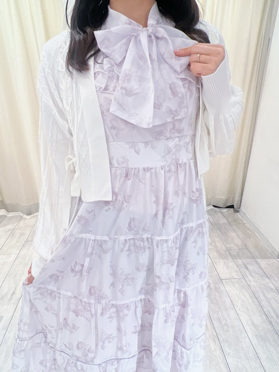 evelyn天王寺店♡ ~ New Arrival ~ #ラメフリルギャザー花柄op color