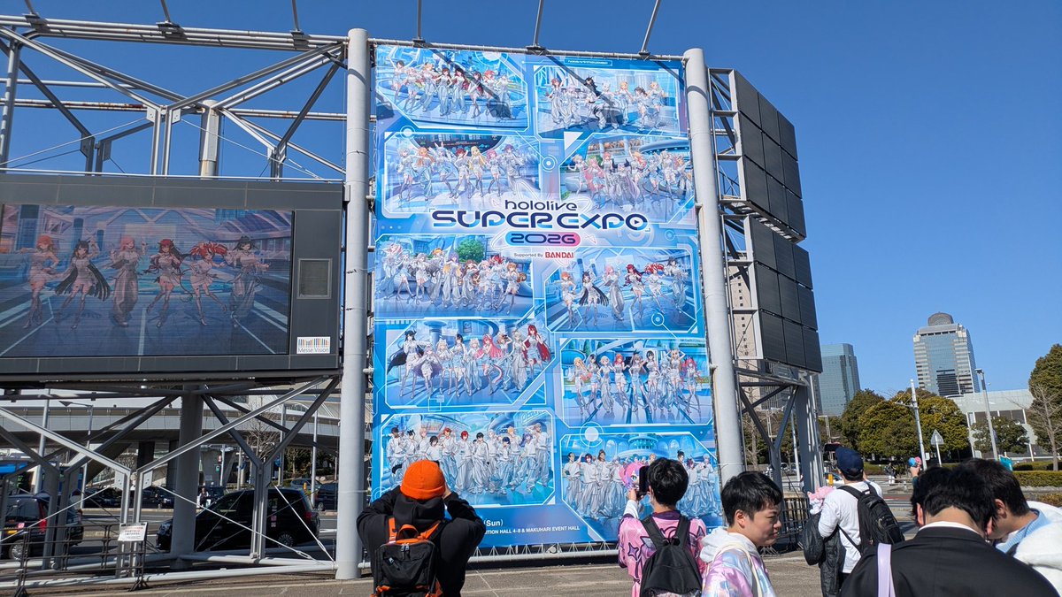 _shuft's tweet photo. 今日はオタクの日 https://t.co/Be81uxRmMo