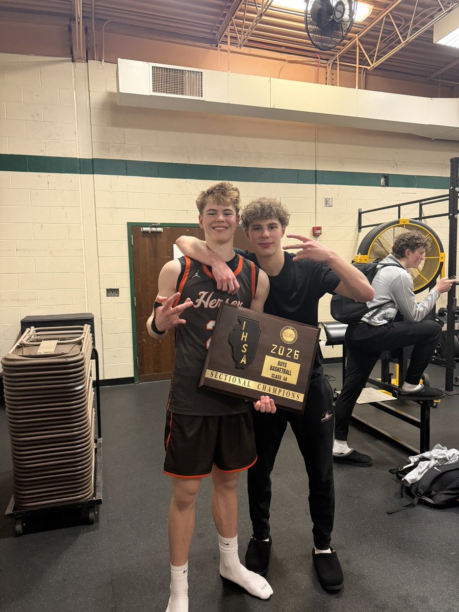 Jake Nawrot tweet media