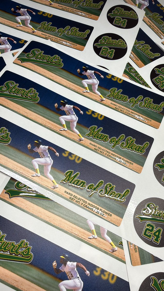 Sturt doinks tweet media