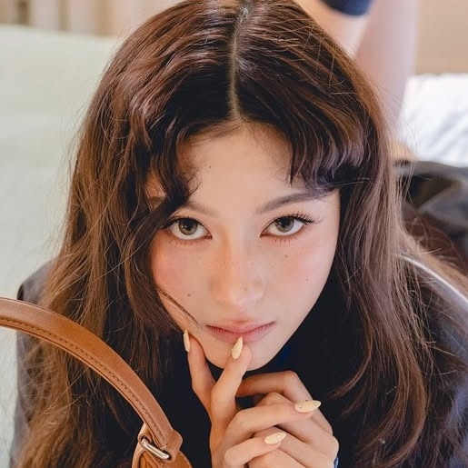 mother                                           daughter