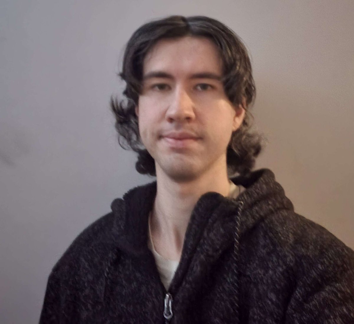 HblazerManiaMan's tweet photo. Hblazer shaved his homeless beard and combed his hair today and this the result https://t.co/n2Bna489Sg