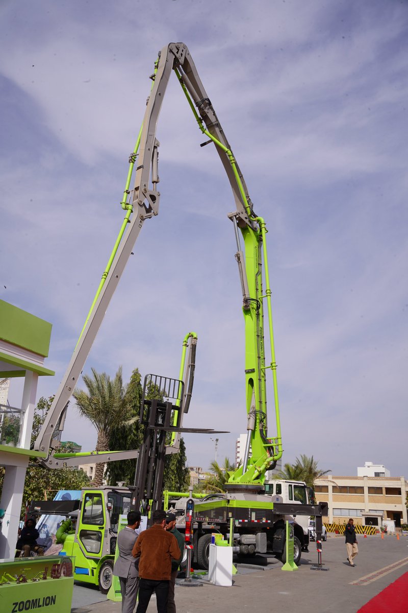 BuildAsia's tweet image. Spotlight on @Zoomliontech as a 𝐆𝐨𝐥𝐝 𝐒𝐩𝐨𝐧𝐬𝐨𝐫 at the 19𝐭𝐡 𝐁𝐮𝐢𝐥𝐝 𝐀𝐬𝐢𝐚 𝐈𝐧𝐭𝐞𝐫𝐧𝐚𝐭𝐢𝐨𝐧𝐚𝐥 𝐄𝐱𝐡𝐢𝐛𝐢𝐭𝐢𝐨𝐧 𝐚𝐧𝐝 𝐂𝐨𝐧𝐟𝐞𝐫𝐞𝐧𝐜𝐞𝐬! 📸

#BuildAsia #ExhibitionSuccess #ConstructionIndustry #Innovation #zoomlion #BuildAsia19th