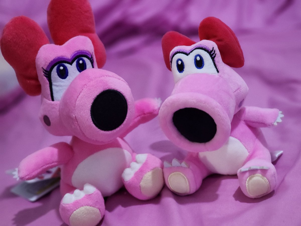 Hyena_Muffin's tweet photo. Show collection!!!
This une is my fav une and still continue is the baddie girl Birdo β‘ she is my fav character since i was 7 years old Birdo give me a lot of memory and i am glad having her part of my life β‘β‘β‘β‘β‘β‘
#Birdo #supermario #Birdetta https://t.co/4gUdB0jZgm