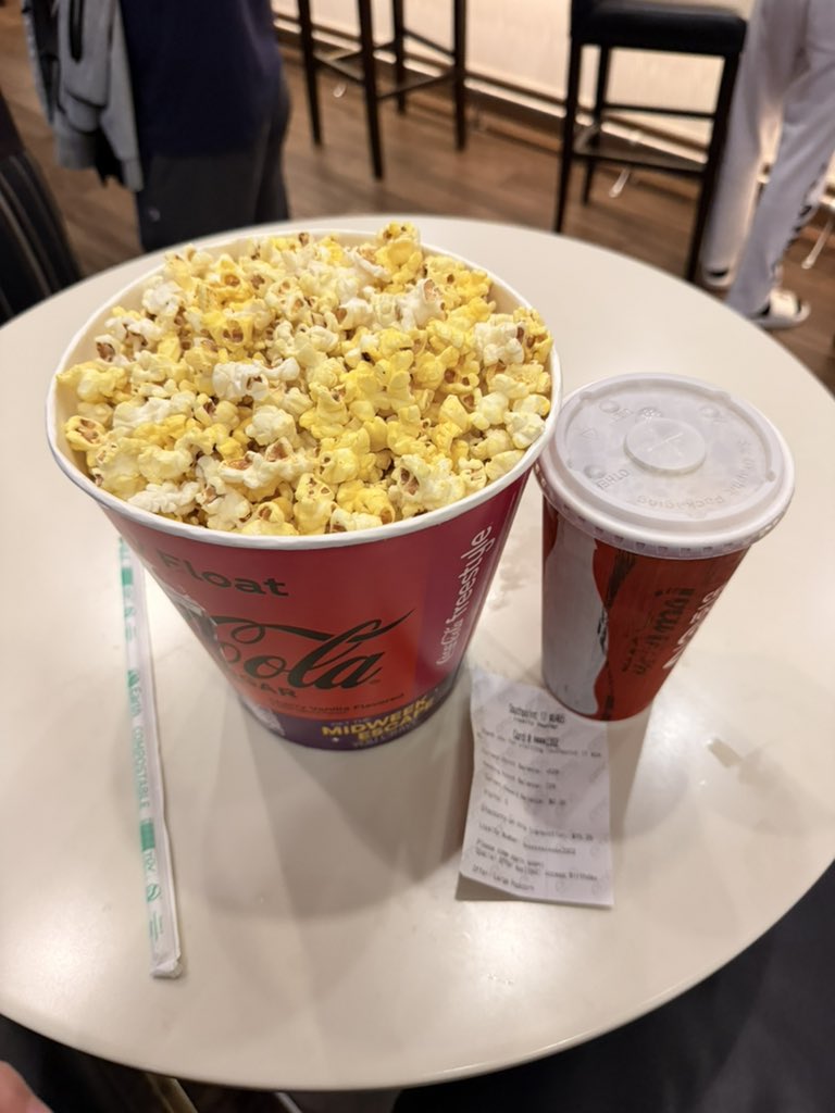 蛋挞也是 Taco🎄 tweet media