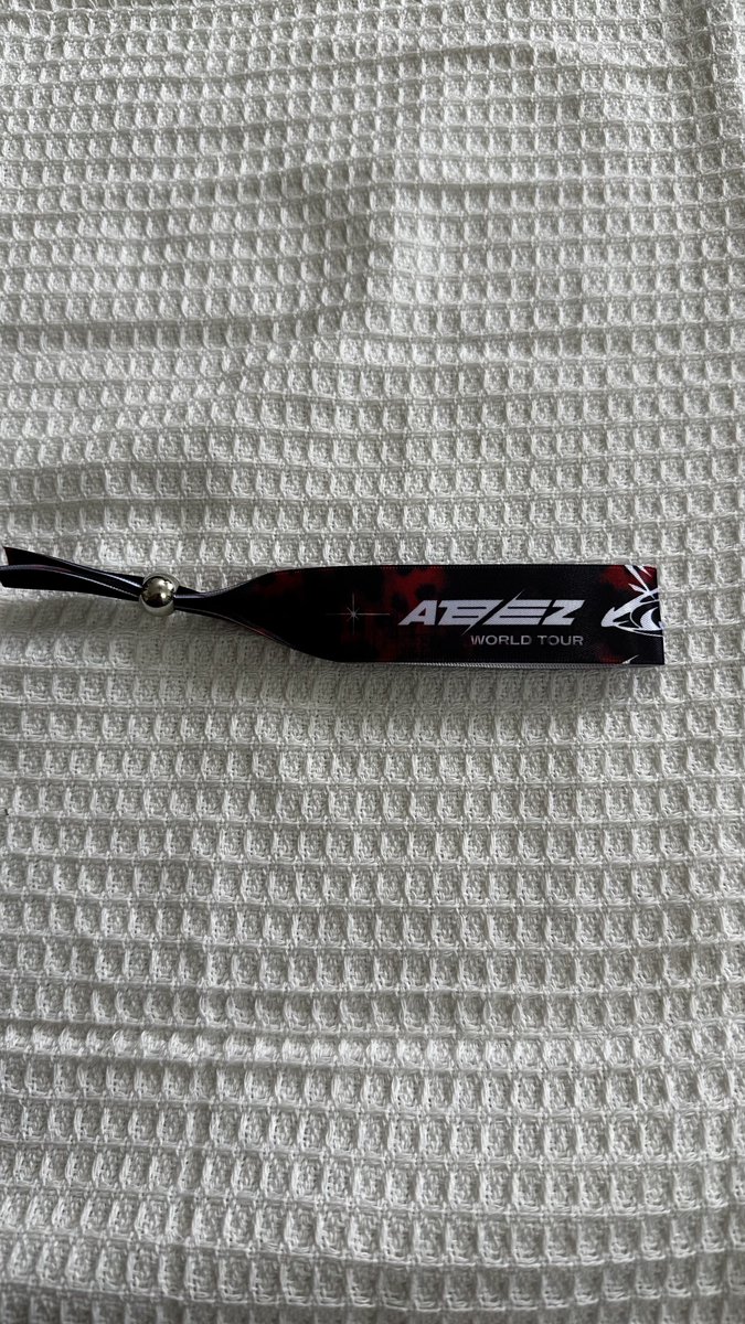 ATEEZ1117_MY's tweet photo. [📢] 2026 IN YOUR FANTASY IN KUALA LUMPUR 
FREEBIES LIVE PREVIEW 

📍 Subway, Axiata Arena
🕰️ 9.00 AM - till finish
*Please claim from our volunteer crews and QUEUE properly 

— Wristband https://t.co/vzaCAZ5wdi