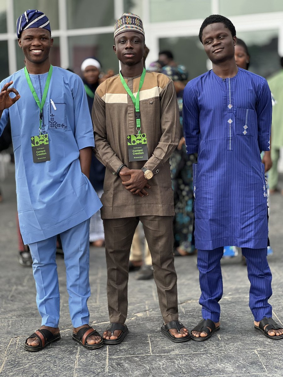 Shola_0001's tweet image. 2 amazing days
Came curious, left creative.🎉📸
#KwaraCreatives #LensForGood